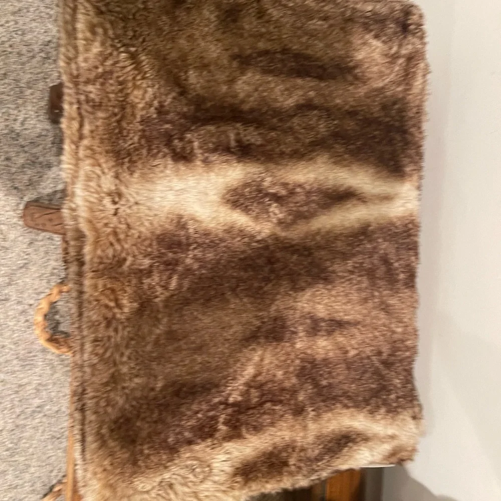 Pottery Barn fur cozy